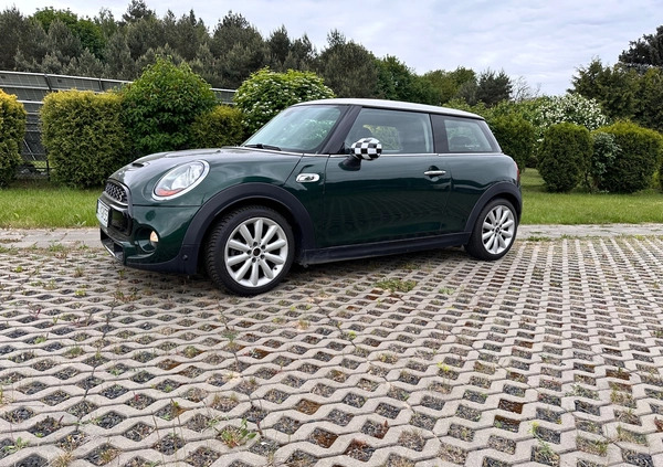 MINI Cooper S cena 43500 przebieg: 132000, rok produkcji 2015 z Kobyłka małe 137